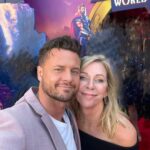 Bobby Holland Hanton Instagram - Thor Love and Thunder LA Premier. Never a dull moment with my crew, best humans on the planet ❤️➕⚡️ #wallop #thorloveandthunder #premier #elcapitantheatre #marvelstudios The El Capitan Theatre