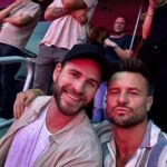 Bobby Holland Hanton Instagram - HAPPY BIRTHDAY TO THE ONE AND ONLY MR @chrishemsworth 40th wow!!! You are like a fine wine, you just keep getting better looking and a really expensive wine at that!!! What an inspirational figure you are. Love you millions mate, thank you for all the laughs and letting me tag along for the past 13 years!!!!!! ❤️
