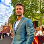 Bobby Holland Hanton Instagram - Massive thank you to @rosevinci_styling for always kitting me out in style. (Snapped last just before the strike started)📸 cred @littlelowey #oppenheimer #supportsag