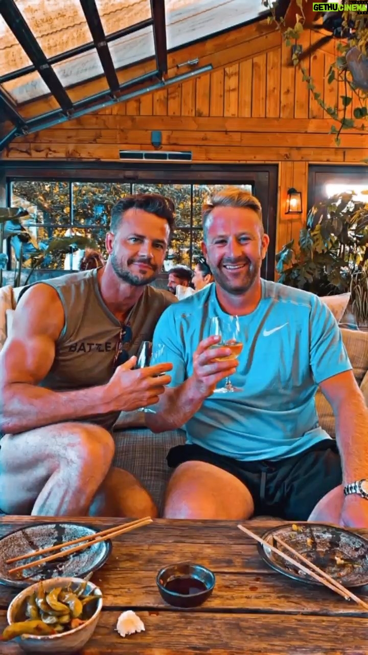 Bobby Holland Hanton Instagram - Cheers legends for the birthday wishes! Cheeky getaway to the Farmhouse to round off what’s been a truly epic couple of weeks!! 🌶️ Oxfordshire