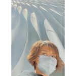 Bondy Chiu Instagram - #chiulatepost #記錄一下 • 第一次去xiqu中心 第一次同隻busybee單獨出街 去睇四個男人 #我們最快樂 鍾意呢個一文一舞(莊梅岩黃龍斌)嘅融合… 嗱 唔好諗住我會寫觀後感呀 個感係我嘅感 如果你想感 下次自己入場感 如果有re-run…我都想再睇 一票難求 多得uncle張錦程教路 防疫限制放寬咗之後 兩張飛成功get 方法就係：自己上網買 p.s. 游學修你千祈唔做得放棄演員呢個部門啊