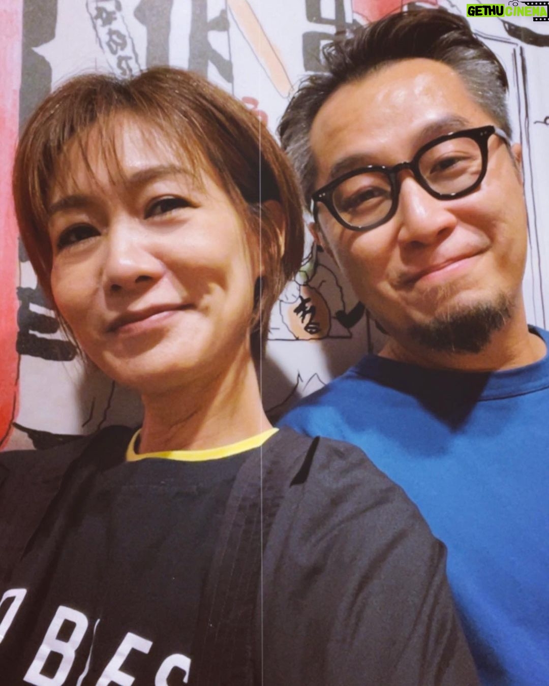 Bondy Chiu Instagram - 難得出街食晚飯梗係見下朋友用啲quota食好嘢laa 🥰 心烤 大眾酒場