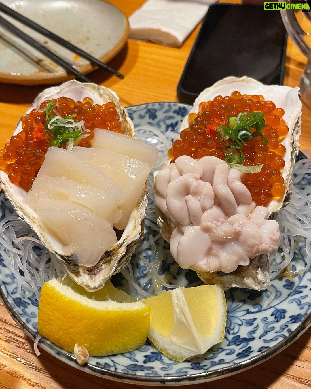 Bondy Chiu Instagram - 難得出街食晚飯梗係見下朋友用啲quota食好嘢laa 🥰 心烤 大眾酒場