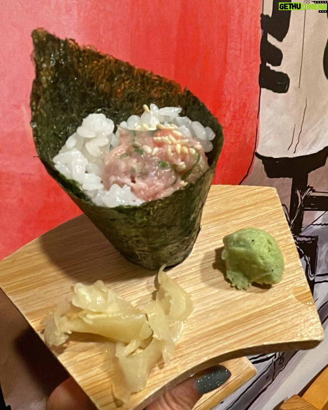 Bondy Chiu Instagram - 難得出街食晚飯梗係見下朋友用啲quota食好嘢laa 🥰 心烤 大眾酒場