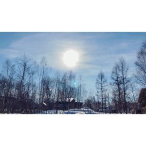 Bonnie Chiu Hok-Yee Instagram - 凍到好掛住❄️
#powdersnow #niseko