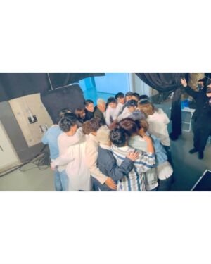 Bonnie Chiu Hok-Yee Instagram - Boysssssss!
Wish you all a Merry Christmas 🎄❣️
And a wonderful year to come ❤️

#敗者重生戰loserreborn
@alvinwanwingkit 
@bobular_wong @bubuzzchan 
@cheunghongyau @crowd_jan 
@dr.nyy @kieferc268 @kislawkc 
@louiswong618 @moley.p @mr_littlecat 
@nealfanfan @nickykywong @oscartkc71 
@sc.kyleshum @swfjacks 
@tingho.zayn @travis_au_ 
@wayne_ky @xxzero_wanxx