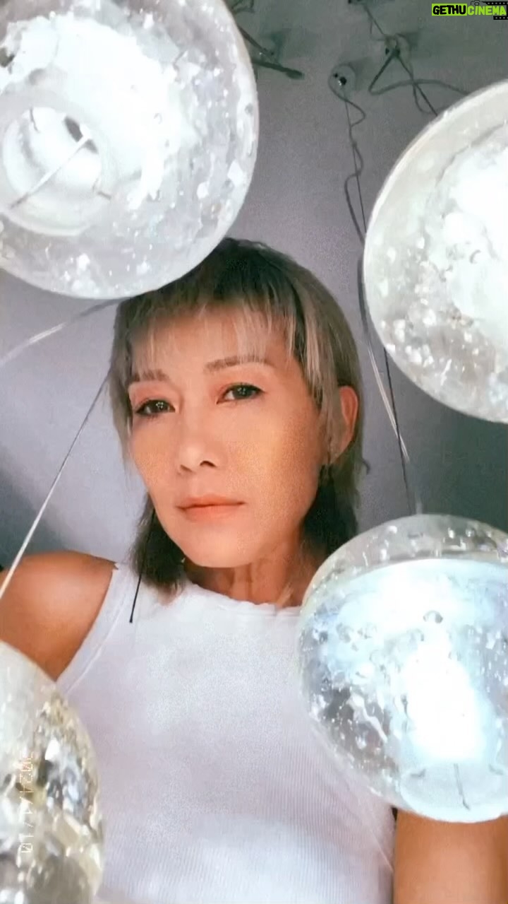 Bonnie Chiu Hok-Yee - 3 Likes - 人人生日 人人快樂❣️
Let’s be the light in the weird world🌟
