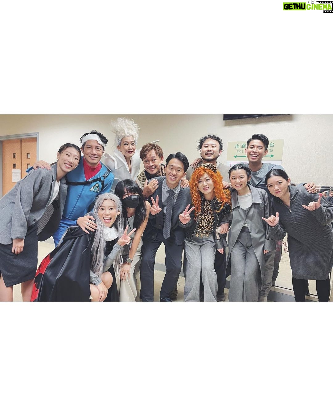 Bondy Chiu Instagram - ❤️ 順利完成第二個星期演出 多謝你哋❣️ #在隔離當中的聚與分都滿滿愛 #每次提替補演員都湧湧 #隔離童話集 @pumpkinjojoinstagram @ahdee___ @lunashaw @jacechw @sunlightlai @makmakman @chloe__hwwt @cho_kcky @averycwei @alfred_bakk_chan @fififionay @walterwc @pheebsfung Kwai Tsing Theatre 葵青劇院