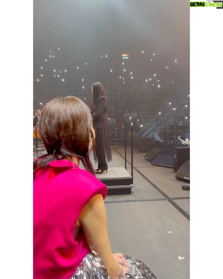 Bondy Chiu Instagram - ❣️ 🌟🌟🌟🌟🌟🌟🌟🌟🌟🌟🌟🌟 🧍🏻♀️🧍🏻🧍🏻♂️👫🏻👭🏻👬🏻👬🏻👭🏻👫🏻🧍🏻♂️🧍🏻🧍🏻♀️ 🫶🏻🫶🏻🫶🏻🫶🏻🫶🏻🫶🏻🫶🏻🫶🏻🫶🏻🫶🏻🫶🏻🫶🏻 Queen Elizabeth Stadium