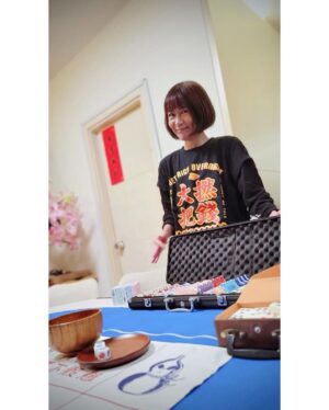 Bonnie Chiu Hok-Yee Instagram - 🧧初三係咁樣🧨