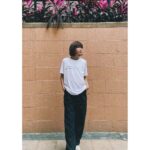 Bondy Chiu Instagram - 音樂會紀念Tee 𝒟𝒾𝓈𝓉𝒶𝓃𝒸𝑒 𝓂𝑒𝒶𝓃𝓈 𝓈𝑜 𝓁𝒾𝓉𝓉𝓁𝑒 𝓌𝒽𝑒𝓃 𝓈𝑜𝓂𝑒𝑜𝓃𝑒 𝓂𝑒𝒶𝓃𝓈 𝓈𝑜 𝓂𝓊𝒸𝒽 還有少量珍藏CD 伊館現場7時有售 只收現金 請自備購物袋 #趙學而香港業餘管弦樂團音樂會 #4月10日伊利沙伯體育館