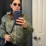 Bonnie McFarlane Instagram - Rare selfie in case my plane crashes