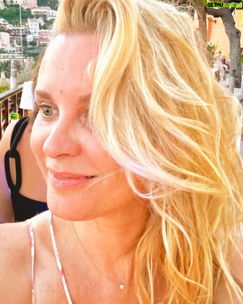 Bonnie Somerville Instagram - Looking at the Weekend like…hoping to see some light and Happiness 💛💗💙