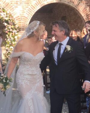 Bonnie Somerville Instagram - I cannot believe it's been a month. All the planning, & it went too fast. Best day of my life - and best decision I've ever made. @dave_mcclain you are the love of my life. I wish we could do it again! Thank you our parents @xwallstwrkngirl @mcclain.kay and the best officiate ever my sister @helenolmsted and everyone. I love you @dave_mcclain and i am so proud to be Mrs McClain. Forever Ever. God I hope so. " to die by your side is such a heavenly way to die"the Smiths. Mr. & Mrs McClain ❤️👩‍❤️‍👨👰