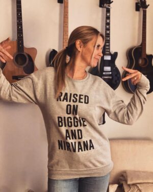 Bonnie Somerville Instagram - “With the lights out- it’s less dangerous,I’ll still leave you on the pavement - no car payment.” 🖤🖤🖤
MASHUP OF MY DREAMS #nirvana #biggiesmalls #ifyouknowyouknow #brooklyn 🖤🖤🖤