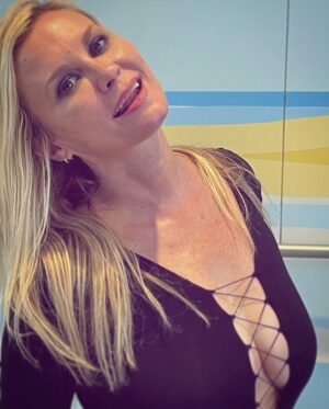 Bonnie Somerville Instagram - Santa Baby- I’ve been an awful good girl…(awful & good? Sounds about right)