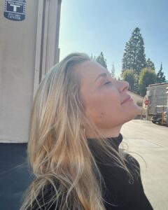 Bonnie Somerville Instagram - Back in my Happy Place- on a Studio Lot! So grateful to still be able to do what I love. Let’s get back to work! Proud SAG/Aftra member since 1998. #unions #sagaftra #actress CBS Radford Lot