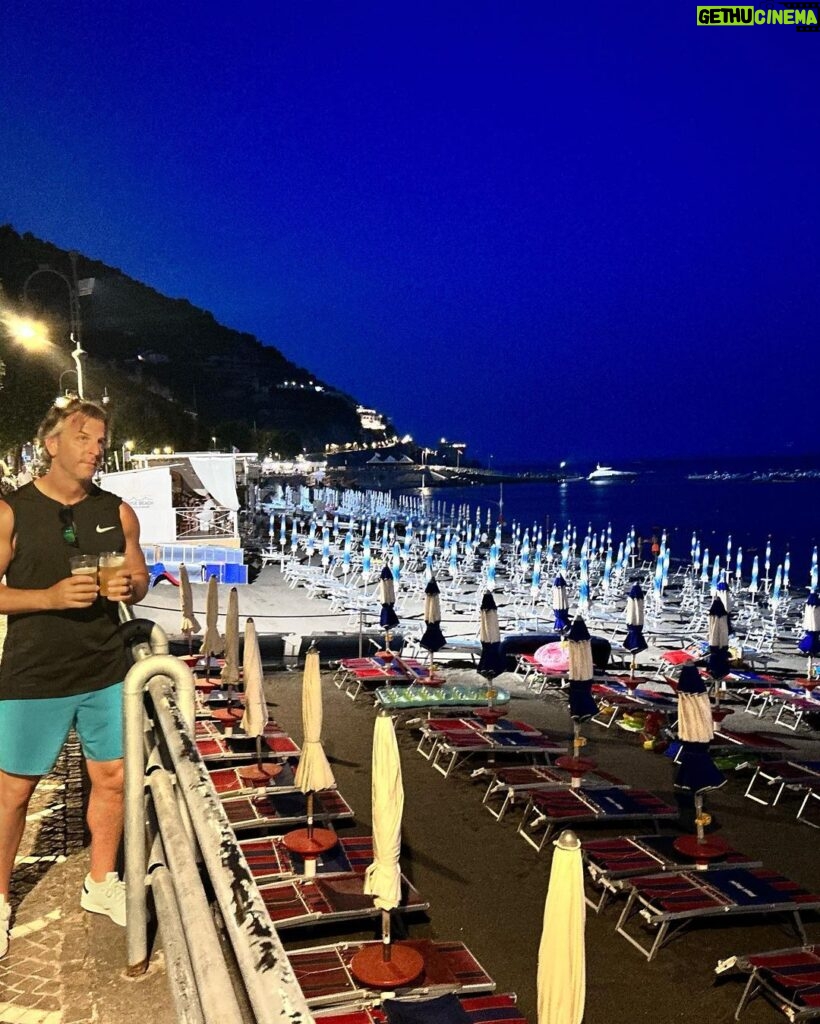 Bonnie Somerville Instagram - molto tardi Italia inviare 🇮🇹 Italy