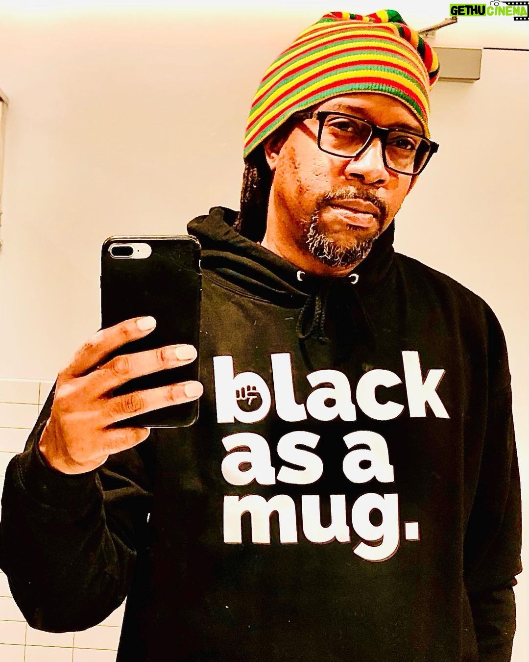 BooG!e - 250 Likes - ✊🏾