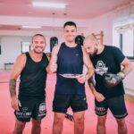 Borys Mańkowski Instagram – Zajebiście spędzony czas.
Masa treningów, trenerzy w których ludzie nie wierzyli, że się zjawią ;). 
Miejsce jak z opowieści o Hobbitach. 
Ambitne chłopaki których może za pare lat zobaczę oglądając gale w tiviku ? 
Śmiech niemal wyważony z poważnymi rozmowami prowadzonymi do późna. 
Mniej telefonu, 0 telewizji, jedzenia jakby codziennie była wigilia ;).
Krótko mówiąc, profesjonalnie zorganizowany obóz 🙌🏻
Dzięki wszystkim, każdy z was dołożył do tego swoją dawkę energii, by było właśnie tak 💪🏻
@obozmma.pl 🏔️ Murzasichle