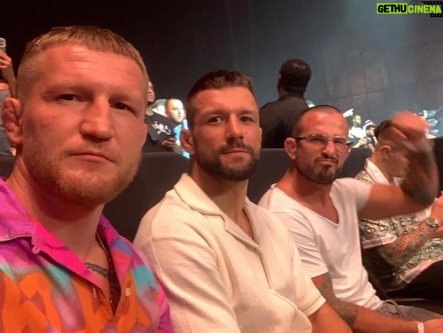 Borys Mańkowski Instagram - Drugi odcinek z naszej „backupowej” wyprawy na kanale 👍🏻 „Bójka Costy My obok | Tomaj Kondraciuk nokautuje” 🎥