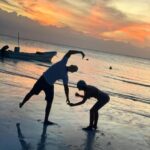 Brad Benedict Instagram - “Let’s make a silhouette heart, babe.” 🤦🏼‍♂️ #IslaHolbox #Mexico #Sunset #Silhouette #SkyOnFire Isla Holbox