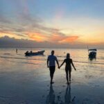Brad Benedict Instagram - “Let’s make a silhouette heart, babe.” 🤦🏼‍♂️ #IslaHolbox #Mexico #Sunset #Silhouette #SkyOnFire Isla Holbox