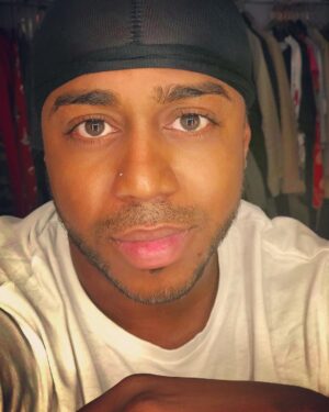 Bradley McIntosh Instagram - Bringing back the #doorag for old time sake 😆 #90sfashion