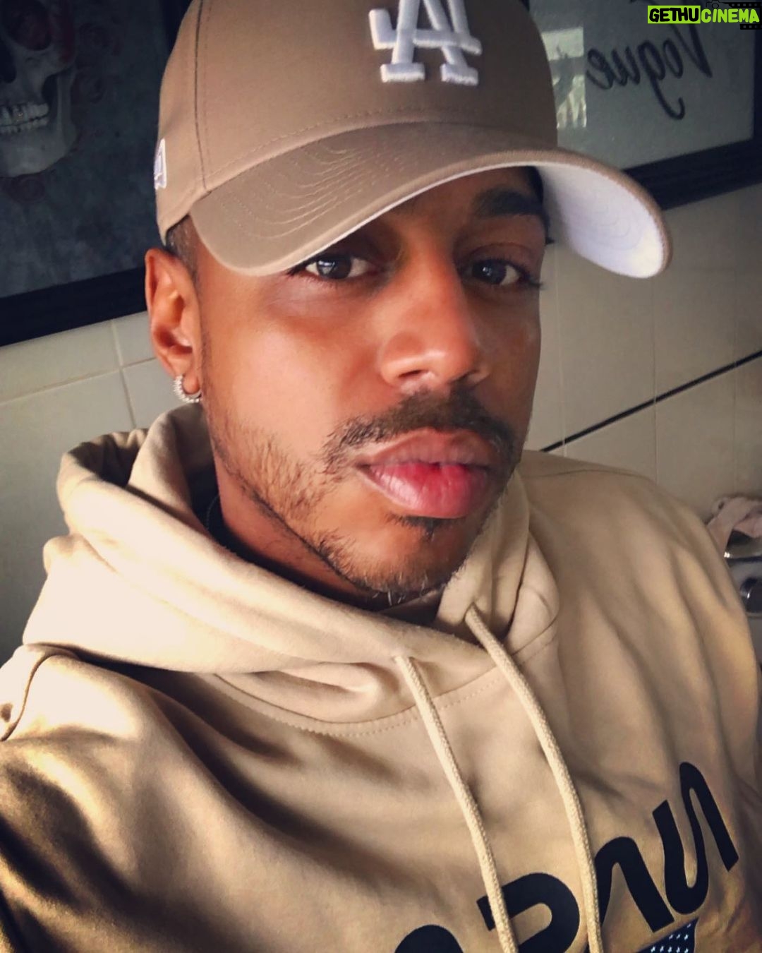 Bradley Mcintosh Instagram - Gonna try and grow my facial hair, going for that quarantine/apocalyptic look #crazytimes #pandemic #JesusIsComingBackForYoAss