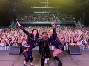 Bradley McIntosh Instagram - We love you Sydney 🥰 #lunapark #bigtop #sydneyaustralia #sydneyharbour #tourlife #sclub