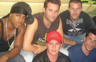 Bradley Mcintosh Instagram - One of the funniest, craziest and most memorable moments in my life #mtv #totallyboyband #upperstreet #sclub #newkidsontheblock #anotherlevel #911 #steps @danebowers @jimmyconstable1 @dannywoodofficial @llatchfordevans love you guys ππΎππΎ