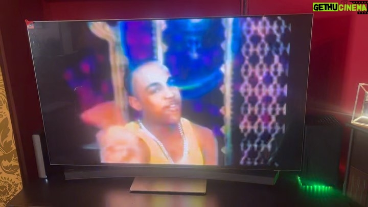 Bradley Mcintosh Instagram - Daddy in on the news! Go Daddy! 😂😂 @sclub7