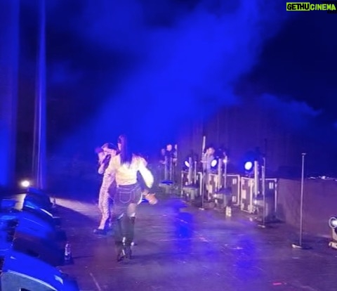 Bradley Mcintosh Instagram - Great Show last night at the TROXY in London! Crowd were absolutely amazing! ππΎππΎπ @misstinaannbarrett @cecefranks
