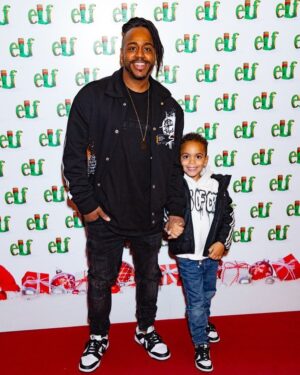 Bradley McIntosh Instagram - Thankyou @worldofsclub for finding This pic of me and Kairo @elfmusicalldn 😊👊🏾