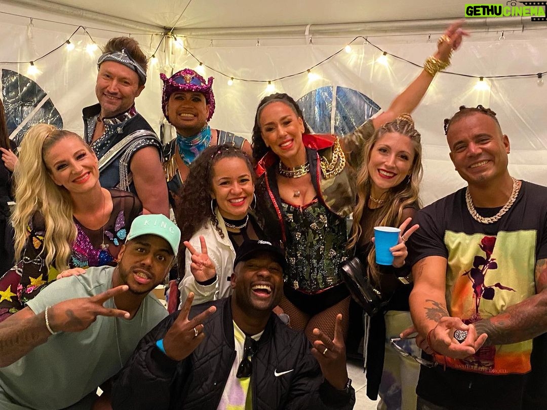 Bradley Mcintosh Instagram - @vengaboys @2unlimited_official @misstinaannbarrett @london_citiboy @jbtv @alysantilli @desiidess #sclub #canada #calgary Calgary, Canada