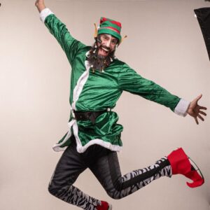 Brandon Bogle Instagram - Before 2022 is over, here is Elf Cutler to bring a smile to your face

Did it work?🎄