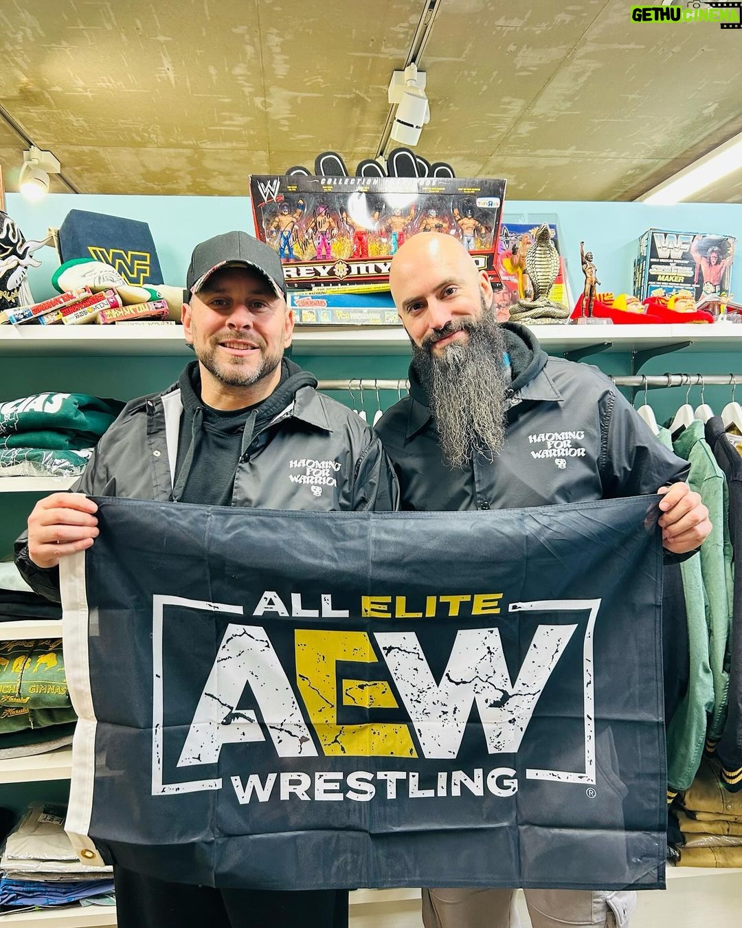 Brandon Bogle - 656 Likes - 明日12月30日GLEAT 、TOKYO DOME CITY HALL大会に参戦するAEWのColt Cabana/コルト・ガバナ選手、Brandon Cutler/ブランドン・カトラー選手が来てくれました 🔥🔥#coltcabana #コルトカバナ #Brandon Cutler #ブランドンカトラー #AEW #Haoming #ハオミン
