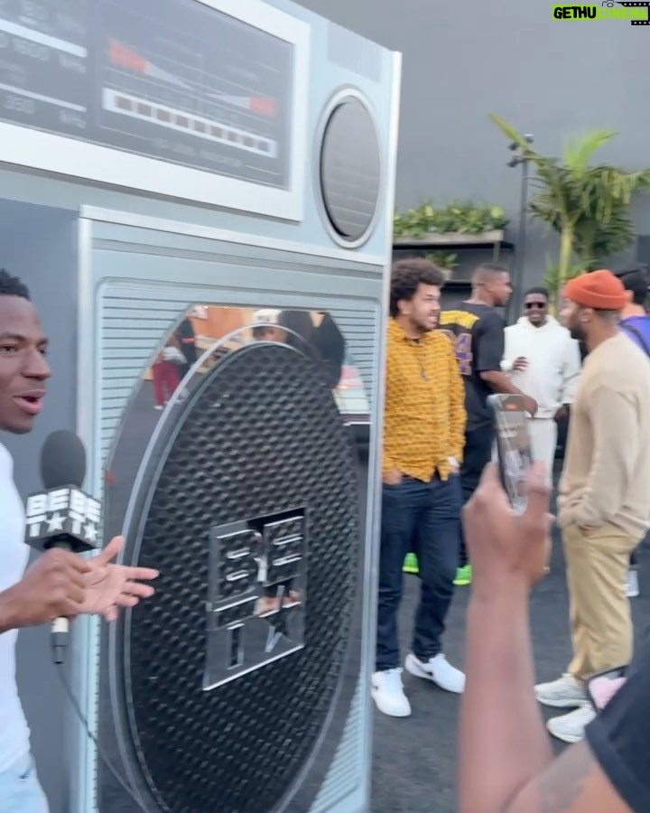 Brandon Gilpin Instagram - Livin da Life Iβm supposed too π€©π« Last slide , they asked me to spit sum real quick yk I had to come wit it π―π²π€« soon Drop !! Make sure yβall go watch AVERAGE JOE ON BET @betplus @deoncole my favorite comedian ππ₯ & heβs killing it rn! Shoutout to the House of BET for hosting dope events and my brother @bwrightous @sixdegrees for makin magic happen π€© P.s dat White shirt pon mi chocolate skin ?? Yu see itt ππ« #ShowTimeBrando #Bet #houseofbet #brandongilpin