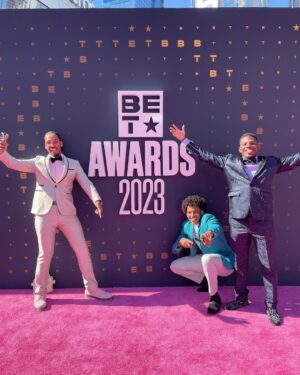 Brandon Gilpin Instagram - BET AWARDS 2023 🤩💫

When @dextadaps Touch Di Stage, PLACE GET MADDD🇯🇲🇯🇲

Glad I was wit my guys this time 🫡🤩 @sneaky_lyfe @christianmaxwelll 🔥🔥

#ShowTimeBrando #betawards #dextadaps #BET #BrandonGilpin