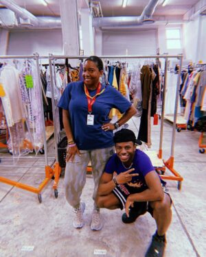 Brandon Gilpin Instagram - Introducing: KEITHLEY 💸🧑🏾‍🦱

Y’all better Tune into Saint X on Hulu ! Catch me in Episode 2 & 3 🎬😮‍💨 @saintxonhulu @hulu 

Last slide mi ah channel mi inner Yaadie 🇯🇲😭 Zeeeen 

#ShowTimeBrando #saintxonhulu #brandongilpin #actor