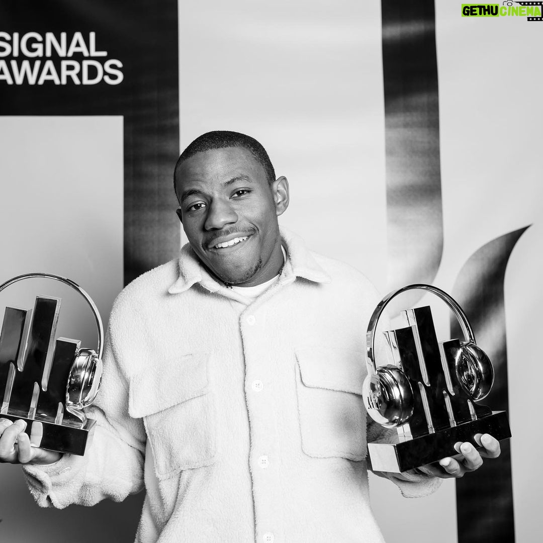 Brandon Gilpin Instagram - WINS WINS & More WINS!!! What a way to start off 2023! “BROOKLYN SANTA” WON GOLD in “Best Scripted Fiction” SILVER in “Best original Score” at the Signal Awards. @signalawards Jordan CRAFTON @iamjdcrafton , you are a True Visionary, and you continuously prove to us why. I am so proud of you brother. I remember you calling me saying, yo I got this idea , you gonna be the lead & trust me this is gonna be a Hit! & I was like “ok, I trust you” Now look , You are an Award Winning writer & Director📝🎬 And now you turned me into an Award winning ACTOR 🕴️🤩🤩 I can’t wait till the next project we work on cause you know we gotta upppp iTTT BAYBEEEEE!! WE DON DID ITTT, on too da next but we still gon celebrate like we won the world CUP😂😂 SIRIII PLAY “ OUT & BADDD” WOIIIIIII WE AH GO TUN UP TONIGHTTTTT Cast & crew, love y’all all we did it! Thank you @signalawards & everyone who voted for us! We truly appreciate you 🖤🫶🏾🤩 But if you haven’t Listened to it yet, ITS AVAILABLE FOR FREE ON SPOTIFY & APPLE PODCAST!! Please tune in!! We won award in JANUARY???? Nahh this year gon be amazing. #ShowTimeBrando #BrandonGilpin #jordancrafton #signalawards #Actor #podcast #scriptedpodcast #jdcfilms
