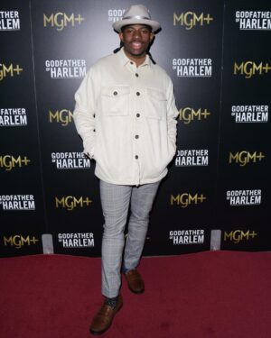 Brandon Gilpin Instagram - Comeonnn now Baybee, ain’t No thang, Rememba’ Youuu Da Godsonnnn..🧥🤩🫂🤴🏾🥷🏾

Screening for @godfatherofharlem Was Amazing Thank you for the Invite 🙏🏾🙏🏾 S/o @elvisnasco @markuann 🔥🔥 Congats !!

#ShowTimeBrando #godfatherofharlem #BrandonGilpin