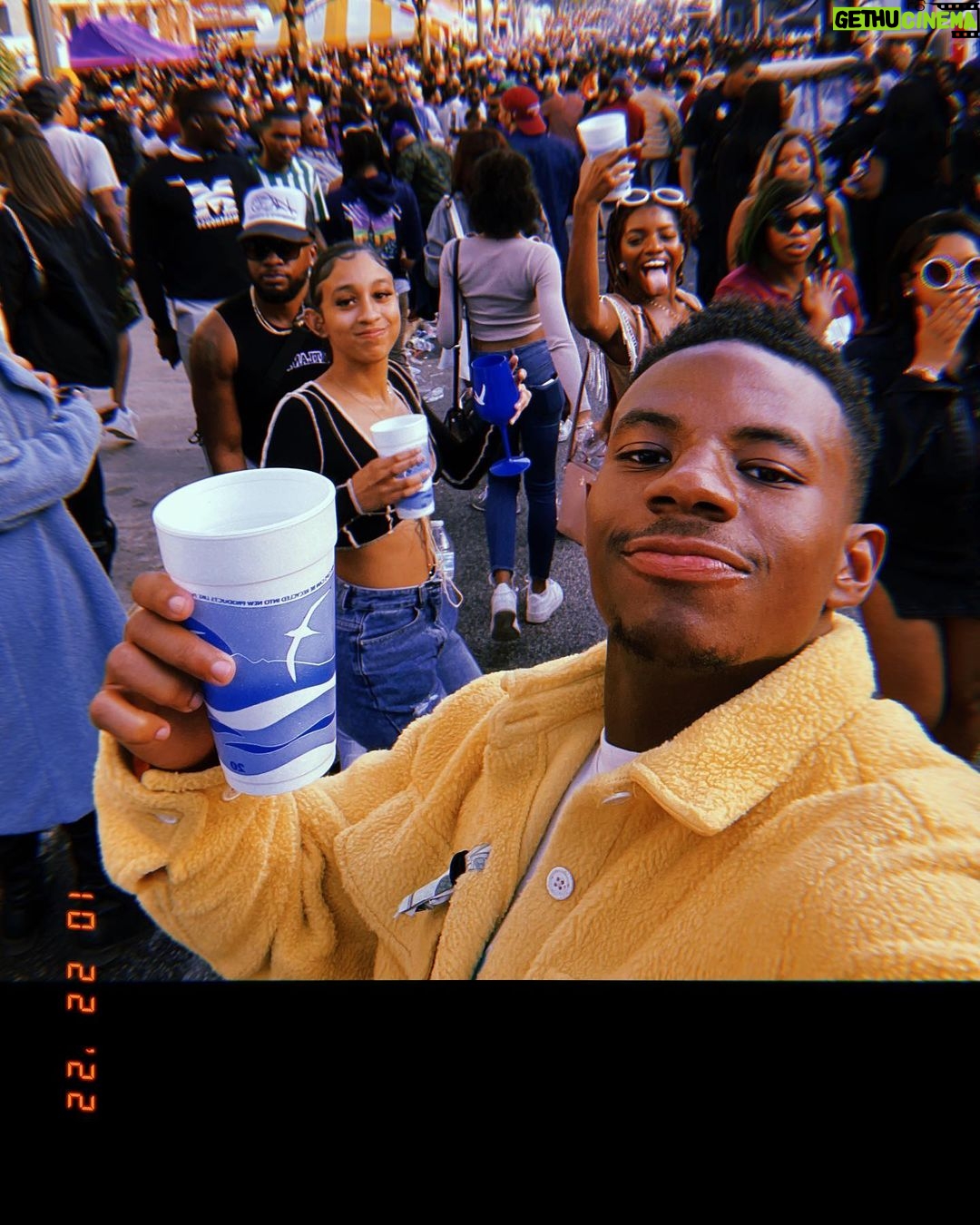 Brandon Gilpin Instagram - Stay Young & Turnt 🤩🥳 ~ Big Bird 💛 #spelhousehomecoming Birthday + Homecoming = Successful Chaos🕺🏾😵💫 #ShowTimeBrando #homecoming #BrandonGilpin #Young&turnt #spelhouse #morehouse Morehouse College