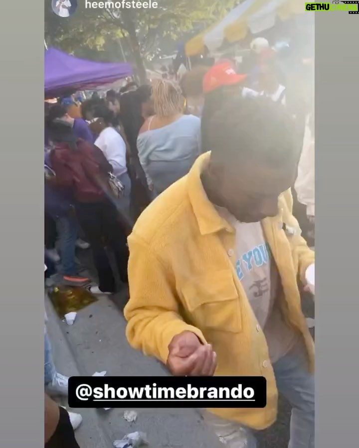 Brandon Gilpin Instagram - Stay Young & Turnt 🤩🥳 ~ Big Bird 💛 #spelhousehomecoming Birthday + Homecoming = Successful Chaos🕺🏾😵💫 #ShowTimeBrando #homecoming #BrandonGilpin #Young&turnt #spelhouse #morehouse Morehouse College