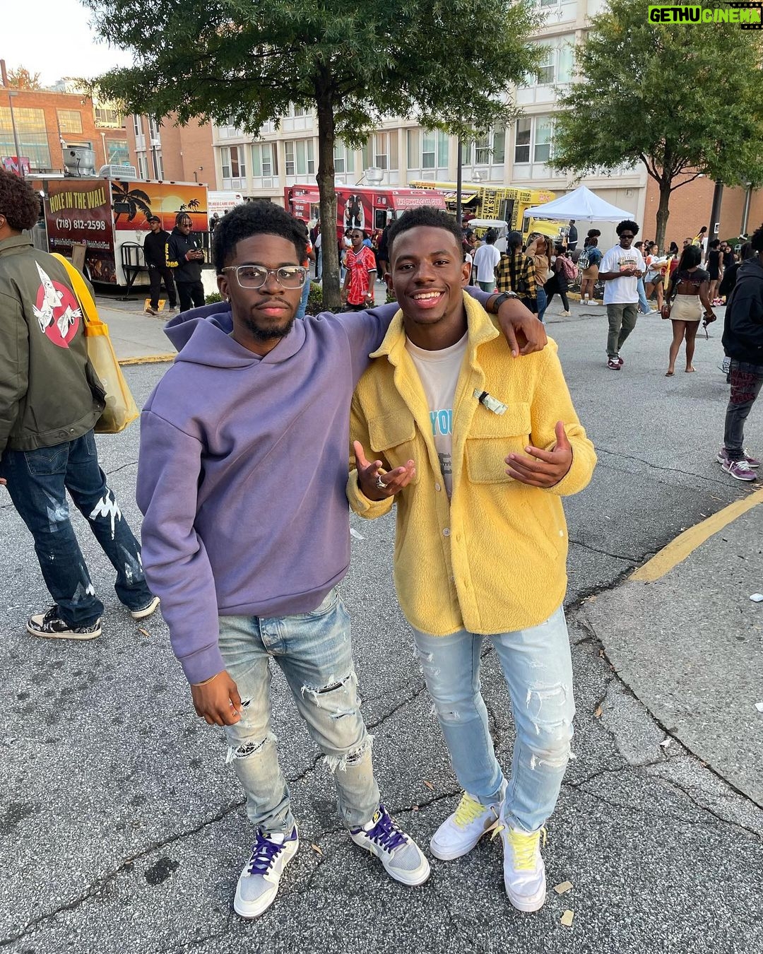 Brandon Gilpin Instagram - Stay Young & Turnt 🤩🥳 ~ Big Bird 💛 #spelhousehomecoming Birthday + Homecoming = Successful Chaos🕺🏾😵💫 #ShowTimeBrando #homecoming #BrandonGilpin #Young&turnt #spelhouse #morehouse Morehouse College