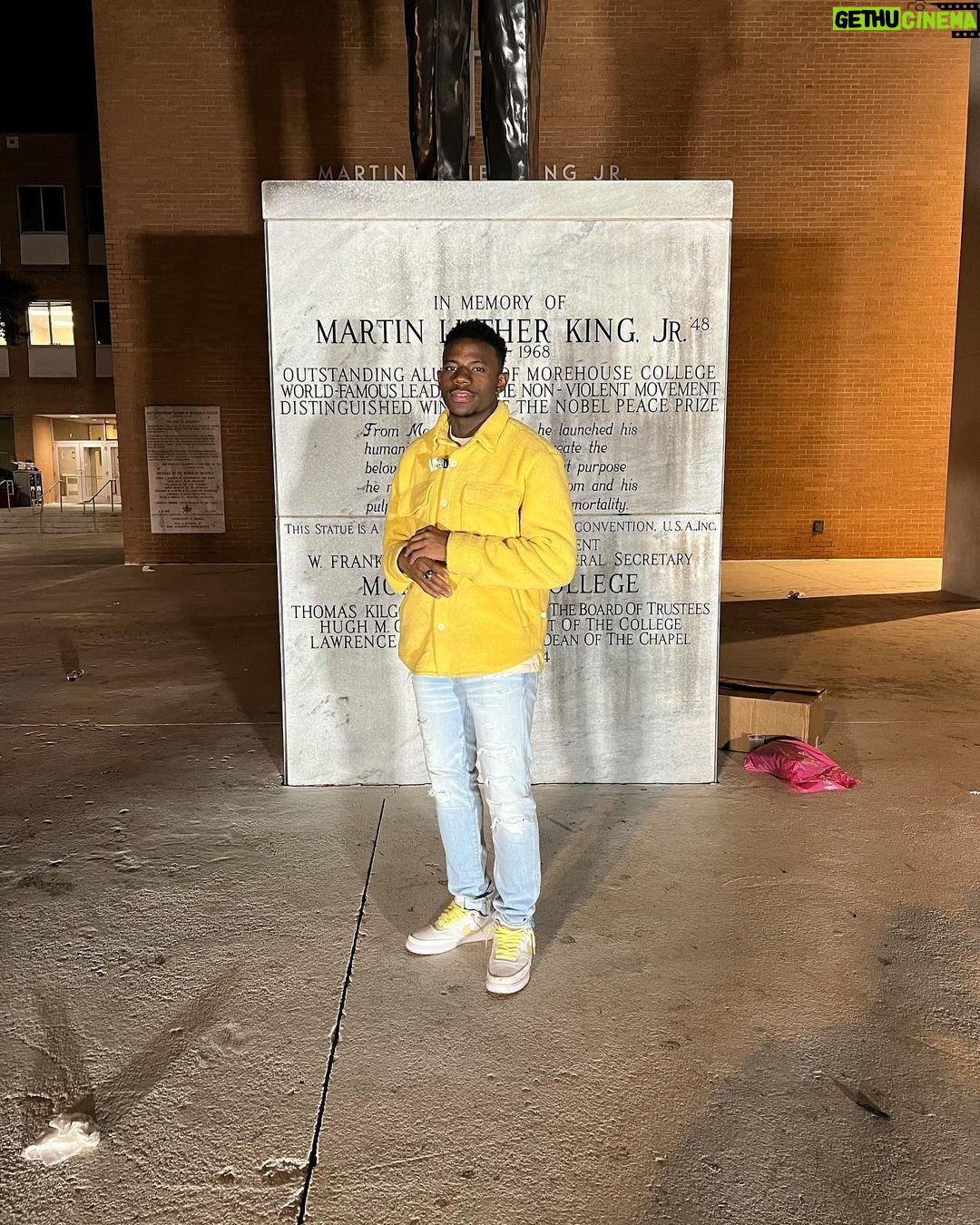 Brandon Gilpin Instagram - Stay Young & Turnt 🤩🥳 ~ Big Bird 💛 #spelhousehomecoming Birthday + Homecoming = Successful Chaos🕺🏾😵💫 #ShowTimeBrando #homecoming #BrandonGilpin #Young&turnt #spelhouse #morehouse Morehouse College