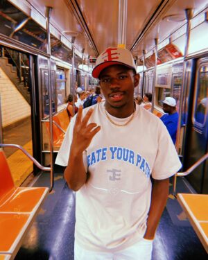 Brandon Gilpin Instagram - Concrete Jungle 💫🗽🤩

I should start modeling now right? 😂

Fit : @jtecollections 

#ShowTimeBrando #BrandonGilpin #actor