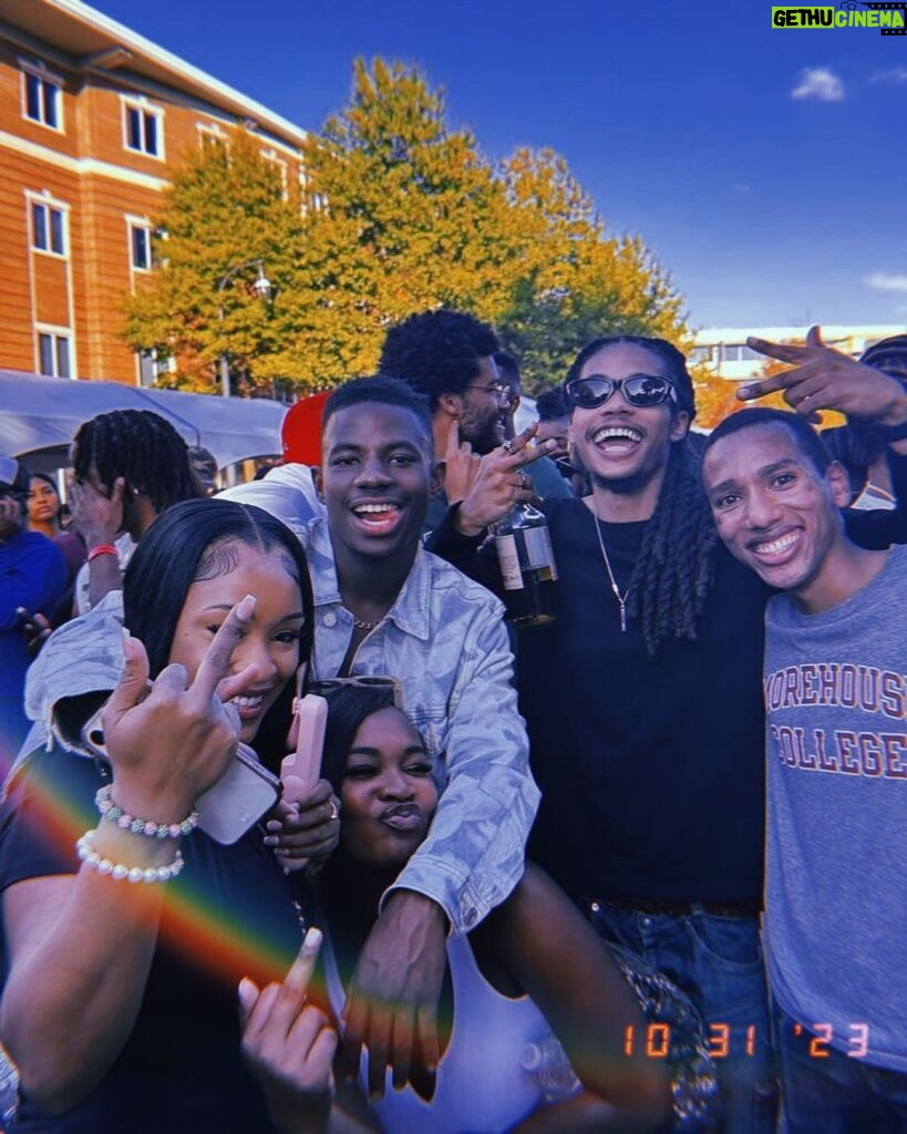 Brandon Gilpin Instagram - Mr.Young & Turnt takes on Homecoming again🤩 if you saw the Jamaican Disney Prince 🇯🇲🤴🏾no you didn’t #spelhousehomecoming #ShowTimeBrando #morehouse #spelman Morehouse College