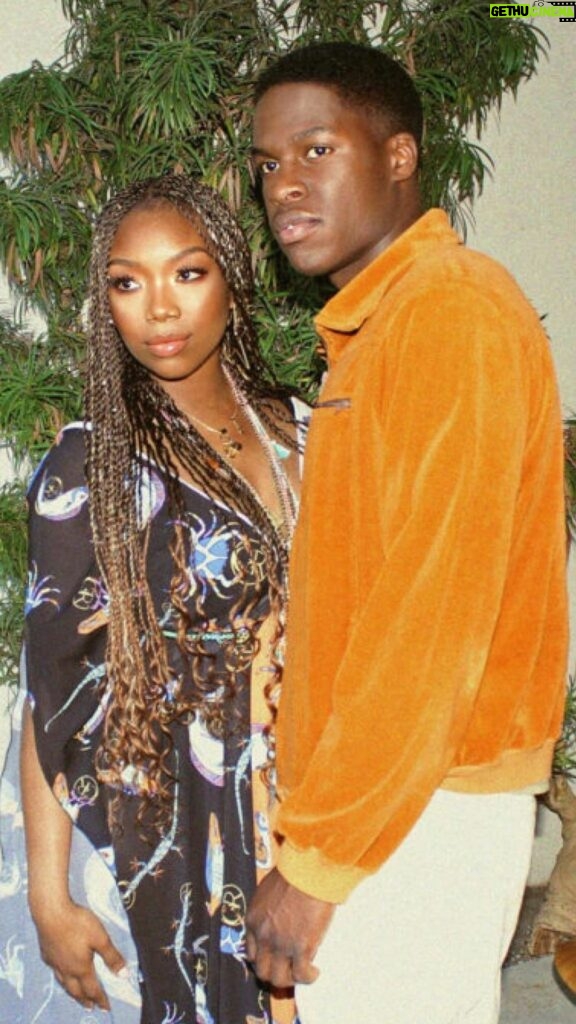 Brandy Norwood Instagram - 📀 #Brandy and #DanielCaesar’s 2019 duet, “Love Again,” is now certified gold by the RIAA. It has sold more than 500,000 equivalent units since it’s release. The Grammy-nominated song, which peaked at No. 1 on the R&B radio chart, appears on Brandy’s “b7” album and Caesar’s “Case Study 01” album.