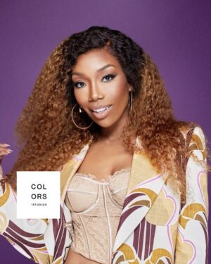 Brandy Norwood Instagram - This one is dedicated to all my amazing fans. There’s no place I’d #RatherBe than sharing this music with you ♥️ 

Link in bio to watch my @colorsxstudios show ♠️ 🎵 #b7

Thank you to @antoniodixonmusic x @victoriamonet x @theycallmecamper for helping me put together an Amazing song ♥️

Also to my god father @frankgatson x @bergtonemusic x #WalterMillsapIII for always pushing and bringing out the good♥️

#teamtoomuch
@ashleyseanthomas x @makeupsurgeon x @nikkrokkshair ♥️